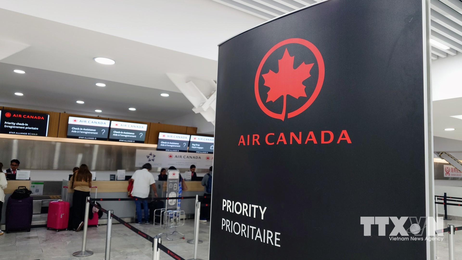Quầy làm thủ tục của Hãng hàng không Air Canada tại Sân bay quốc tế thủ đô Mexico City, Mexico. (Ảnh: Phi Hùng/TTXVN)
